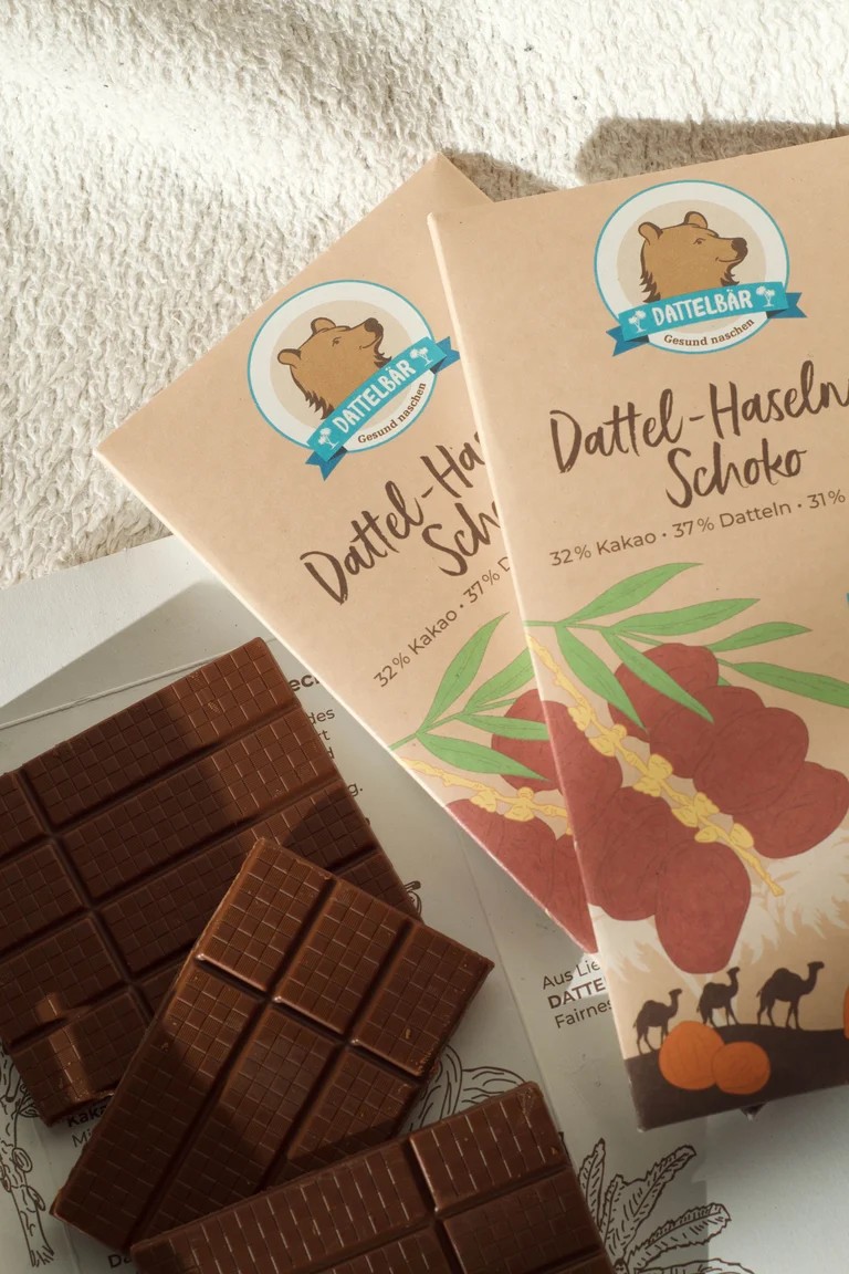 dattel-schokolade-bio-mit-haselnussnougat